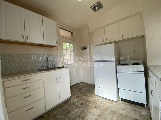Photo - 1432 W Knox Ave