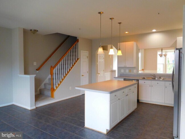 Photo - 1941 Fieldstone Way