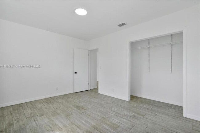 Photo - 3 bedroom in Hollywood FL 33021