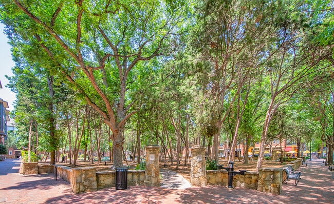 Photo - MAA Addison Circle