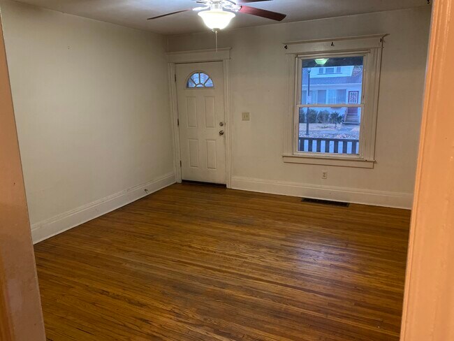 Photo - 80 Coventry Ave Unit 80 Coventry Ave