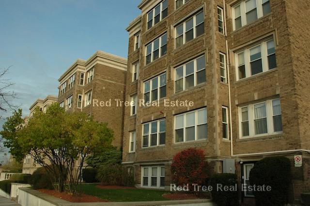 Building Photo - 1630 Commonwealth Ave Unit 12