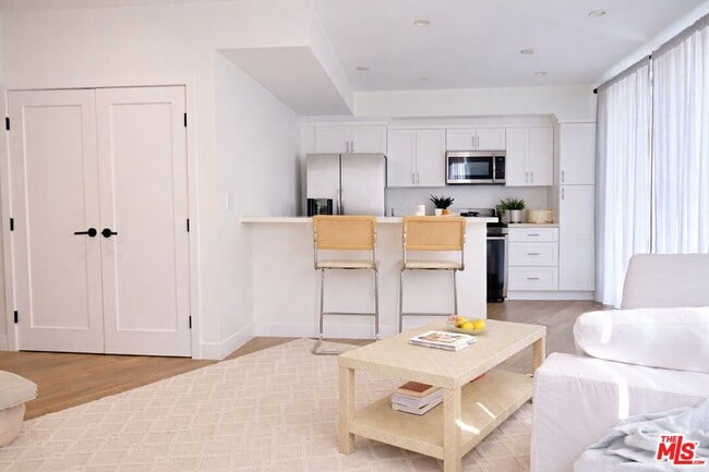 Building Photo - 842 11th St Unit 4A