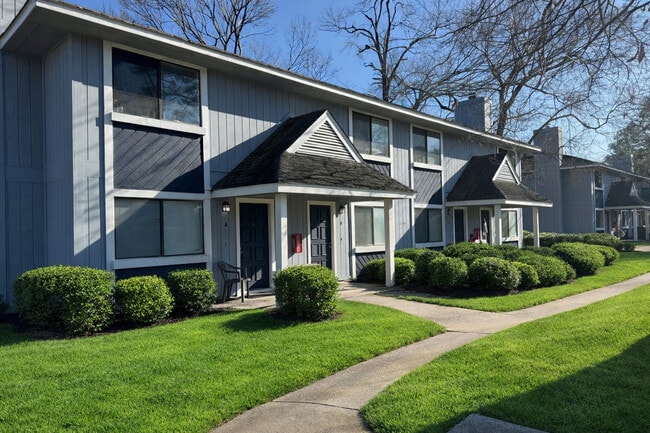Photo - Oakview Place