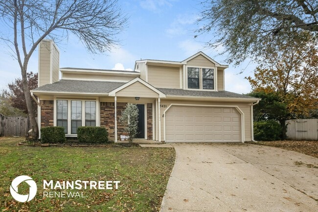 Building Photo - 5421 Carriage Ct