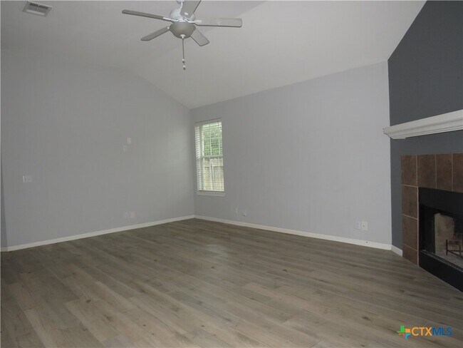 Photo - 18913 Leigh Ln