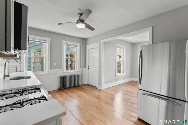 Photo - 394 Gregory St Unit 2