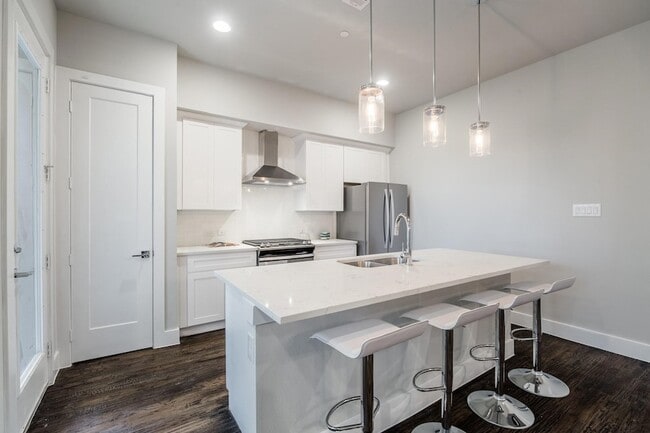 Photo - 770 N Plano Rd Unit 303