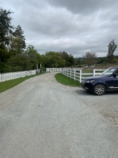 Photo - 5770 Croy Rd