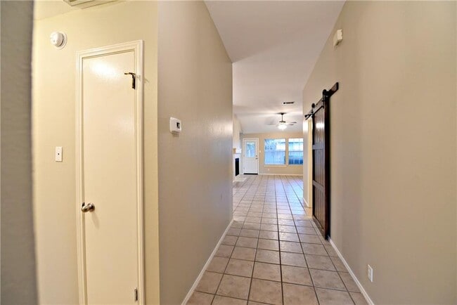 Photo - 8402 Hillrock Dr