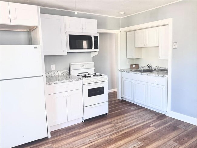 91-91 Warren Ave Unit 2