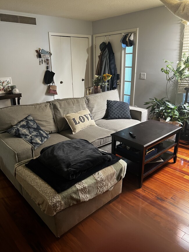 Photo - 801 Oakland Dr Unit B