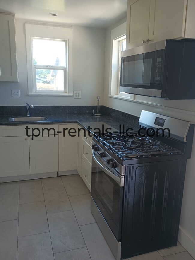 Photo - 469 N 3rd Ave Unit C