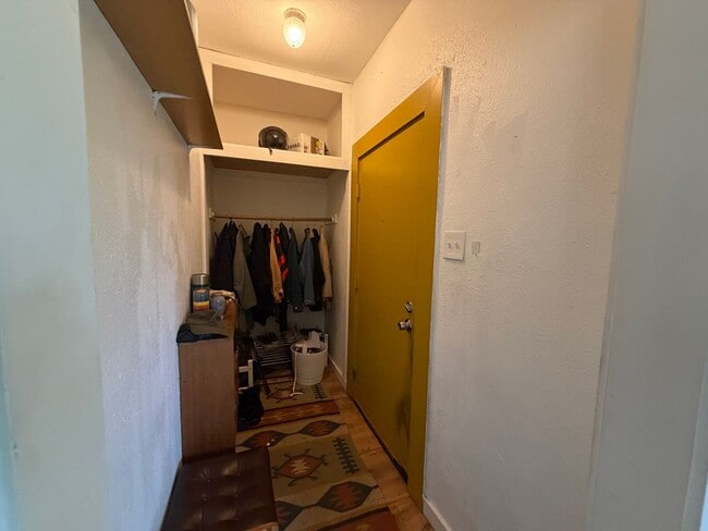 Photo - Charming 1,100 Sq Ft 2BR Home in South Park - Prime Seattle Location - Washer/Dryer in Unit!