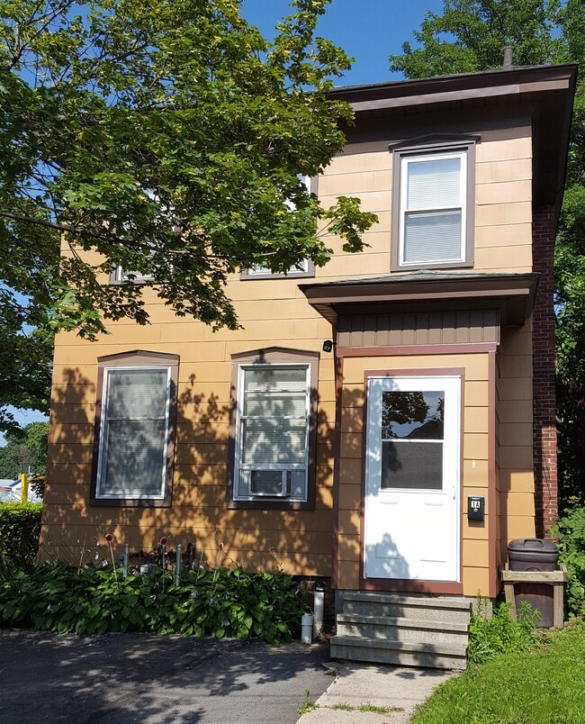 Front Exterior - 1 John St Unit A