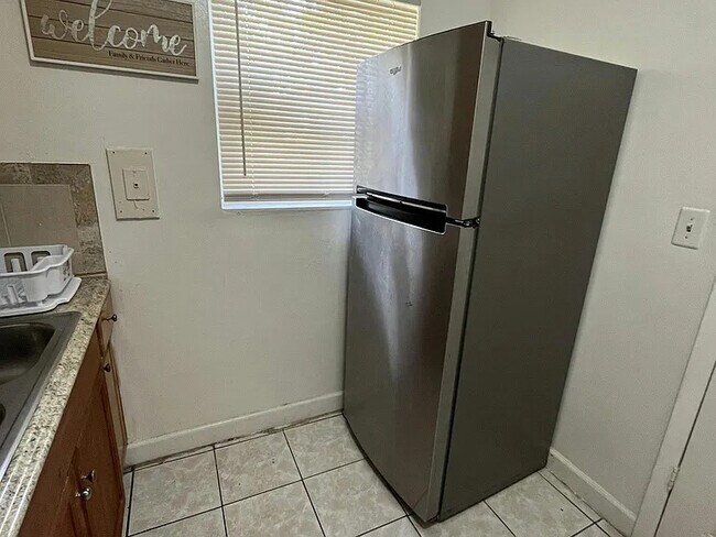 Photo - 9830 SW 183rd St