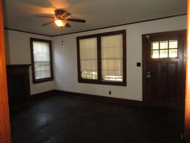 Photo - 326 N Magnolia St