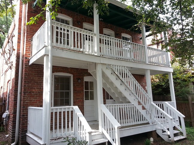 Building Photo - 717 Chimborazo Blvd Unit B Rental