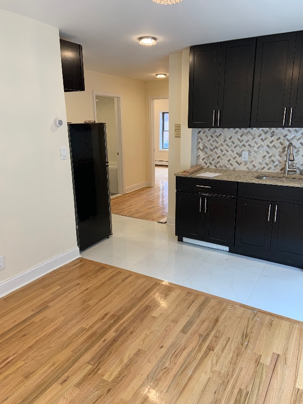Building Photo - 1-31 Beach 121st St Rental