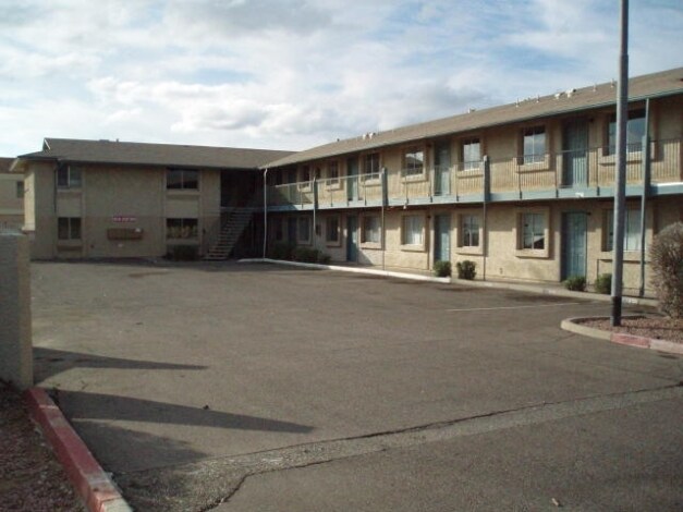 Photo - Lone Cactus Apartments