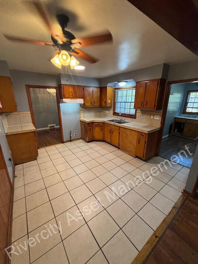 Photo - Charming 3-Bedroom Home with Fenced Yard & Original Hardwood Floors – Frayser, Section 8 Welcomed!