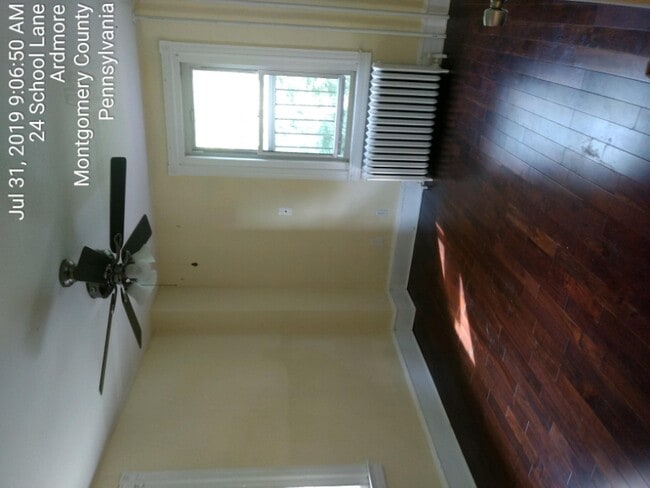 Photo - 20 School Ln