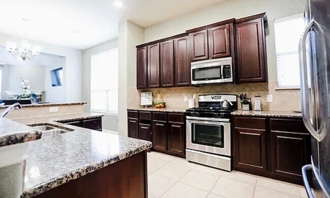 Photo - 1733 Rosson Rd