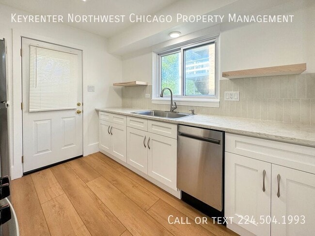 Photo - 332 N Smith St Unit 1