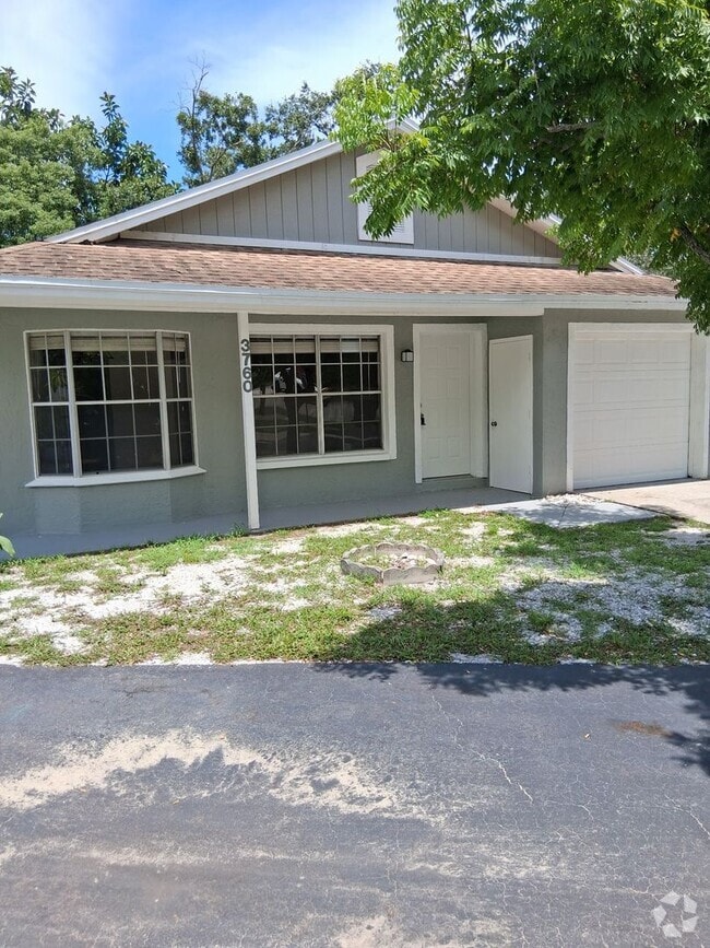 Building Photo - Amazing 3/2 located in desirable Palm Harb... Rental