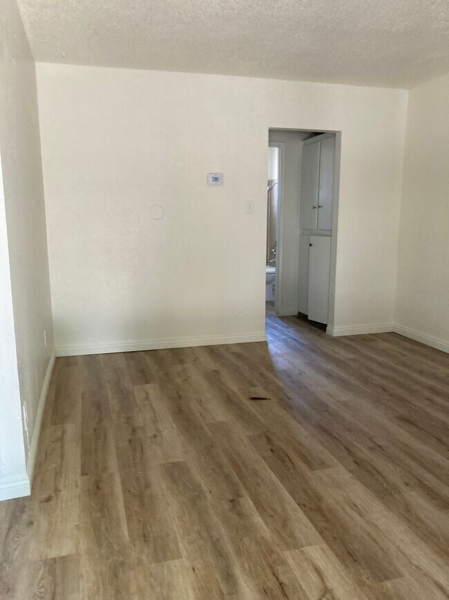 Photo - 2501 Cedar Ave Unit CEDAR AVE #3, 2501-1