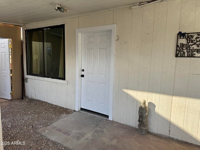 Building Photo - 328 N 11th Pl Unit D Rental