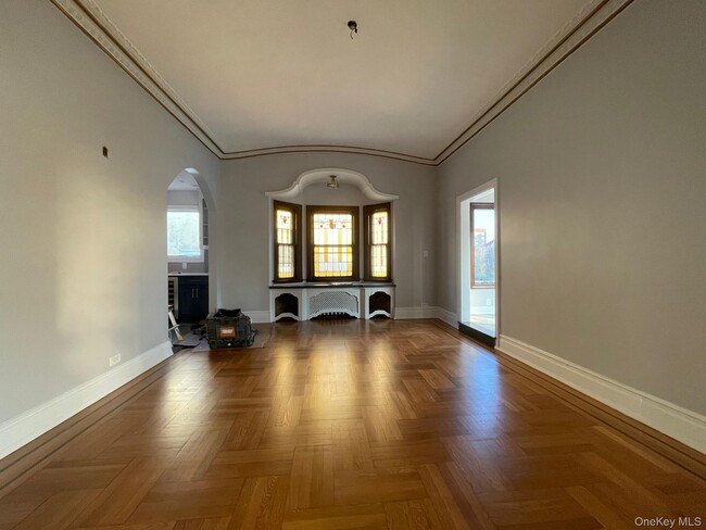 Photo - 45 W Penn St