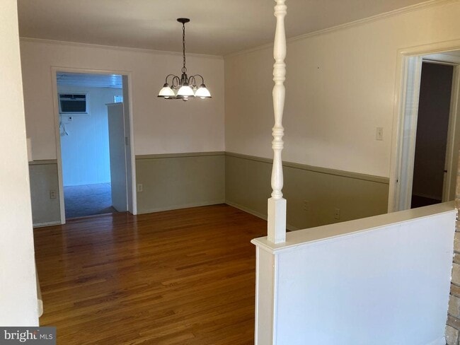 Photo - 10 Moller Pkwy