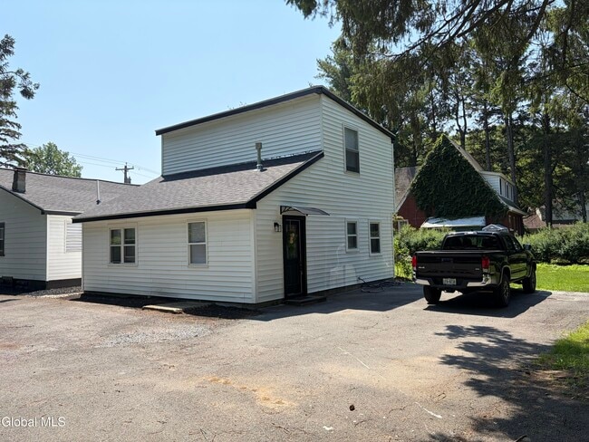 Photo - 905 Balltown Rd Unit (Rear)