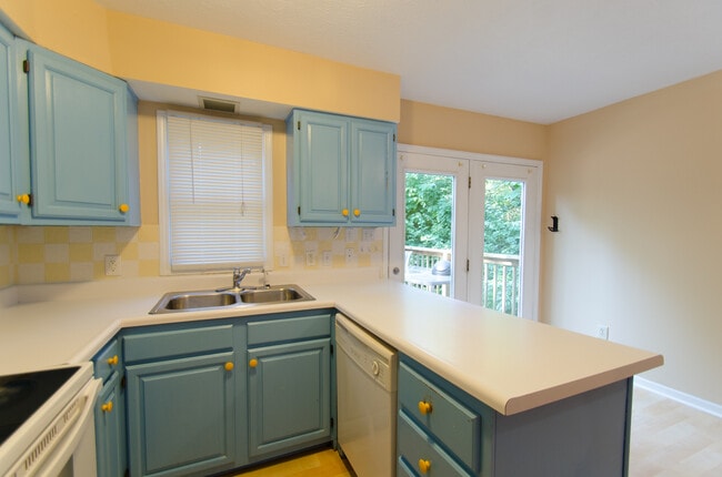 Photo - 4 bedroom, 2.5 bath: Available August 2026!