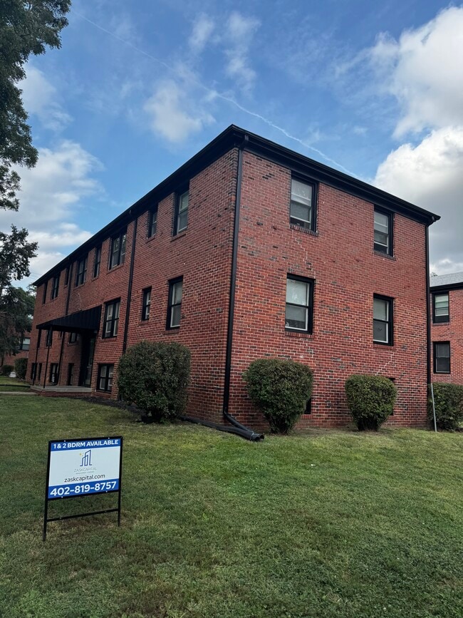 Photo - Dundee Court 4732 Unit 4732-3