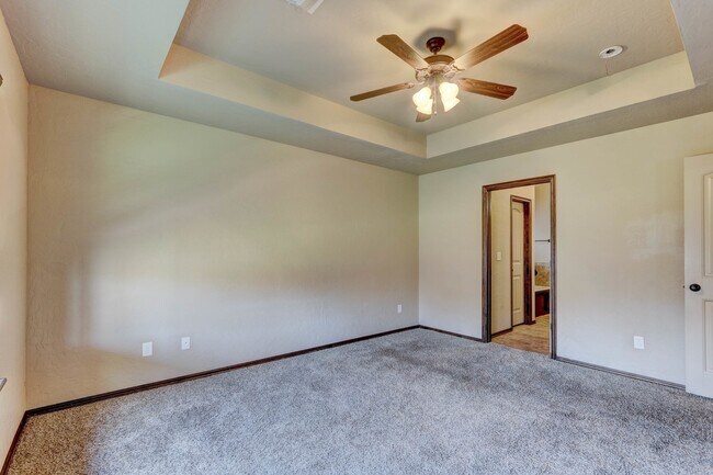 Photo - 920 SW 13th St