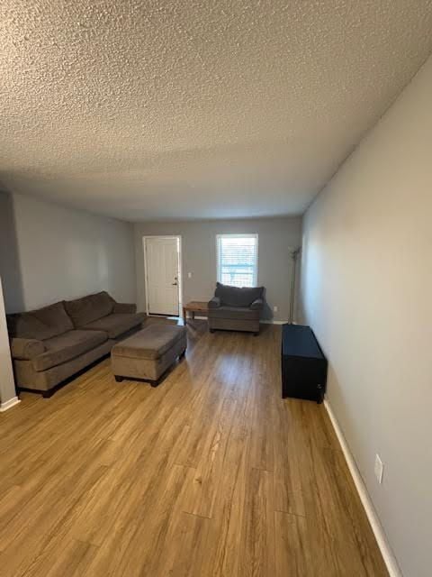 Photo - 301 E 12th St Unidad 17