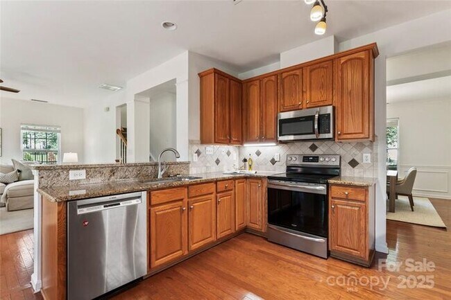 Photo - Spectacular Spacious Home In Indian Trail!