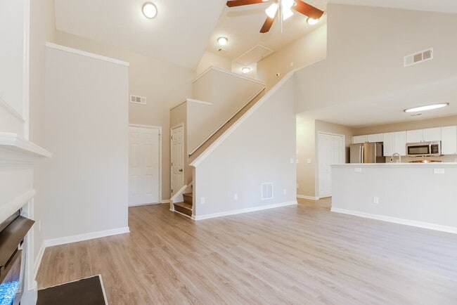 Photo - 2285 Wingfoot Pl