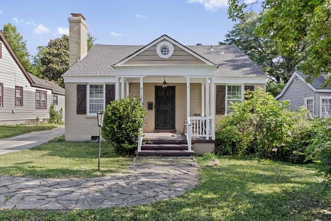 Building Photo - 3132 Carnes Ave