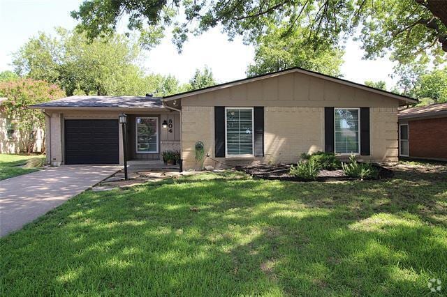 Building Photo - 804 Wateka Way Rental