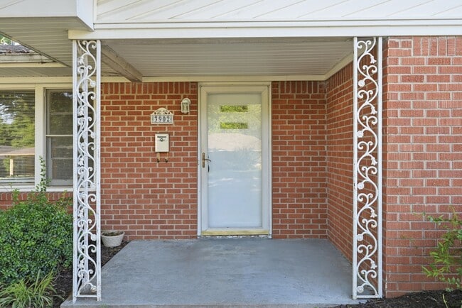 Photo - 3902 N Cypress St