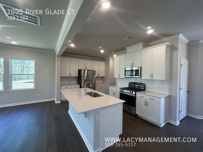 Photo - 1090 River Glade Ct House