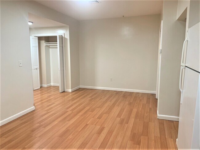 Photo - 304 Broadway Unidad 4