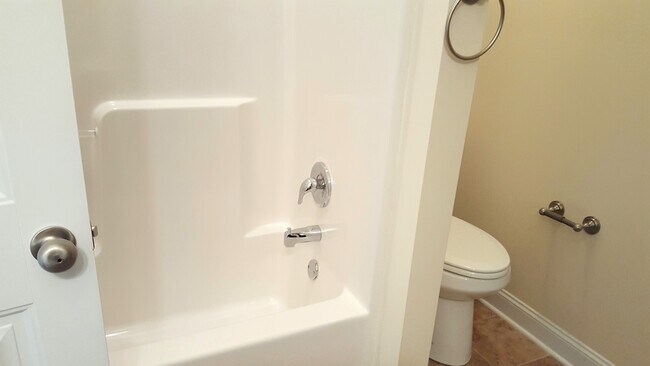 Photo - 116 Ledbury Cove