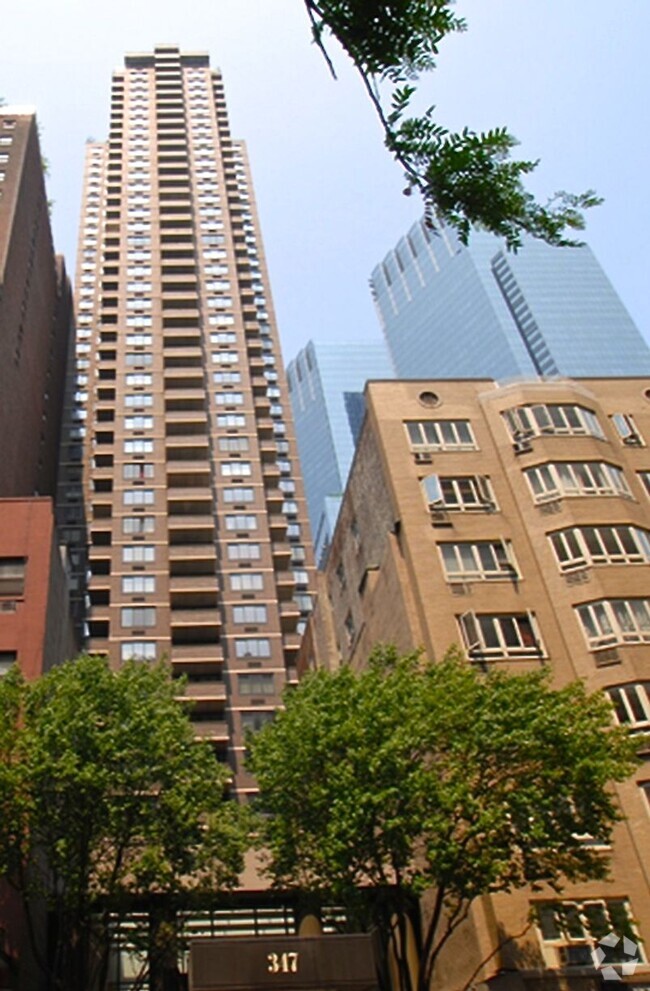 Building Photo - 347 W 57th St Rental