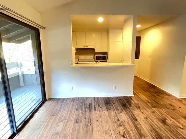 Photo - Unique Condo In Irvine