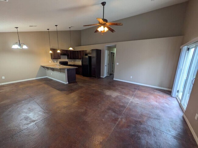 Photo - 1334 N Curtis Ct