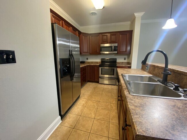 Photo - 4812 Fountain View Way